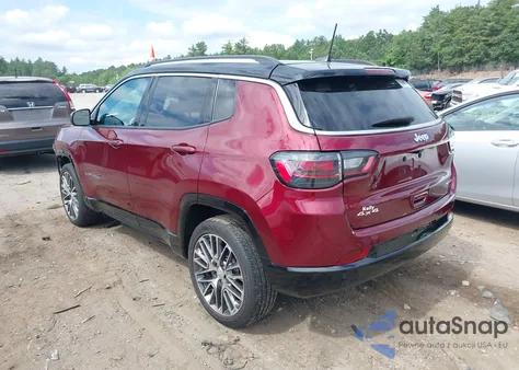 2022 Jeep Compass Limited 4X4 из США, поврежденный, VIN 3C4NJDCB3NT107464